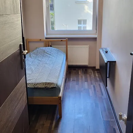 Studiospanie Small 홈스테이 소포트